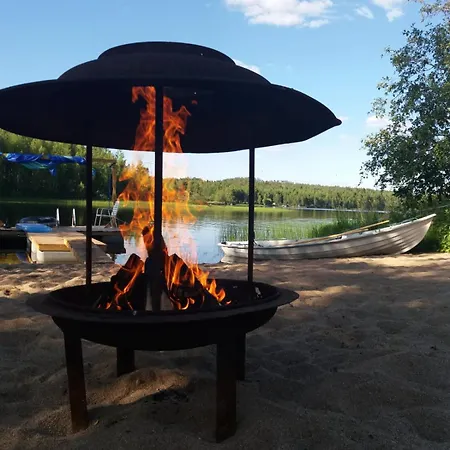 Saunallinen Talo 5-tien Varrella, Yksityinen Ranta Chalet *