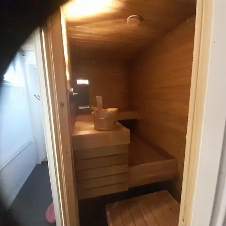 Saunallinen Talo 5-tien Varrella, Yksityinen Ranta Chalet Hyrynsalmi